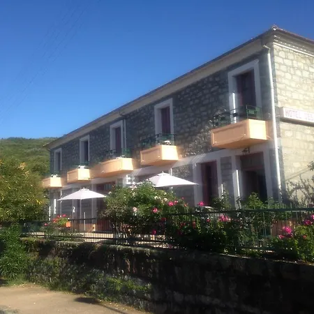 Les Calanques Hotel *