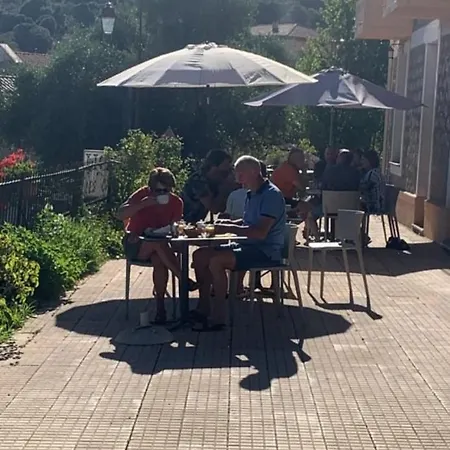 Hotel Les Calanques *