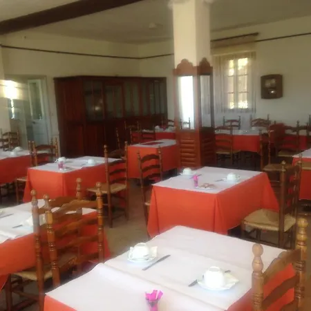 Les Calanques Hotel *