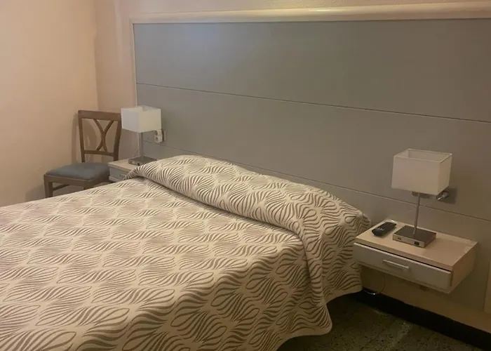 Les Calanques Hotel *